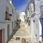 Apartment Almendros