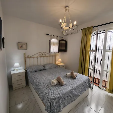 Almendros Apartment